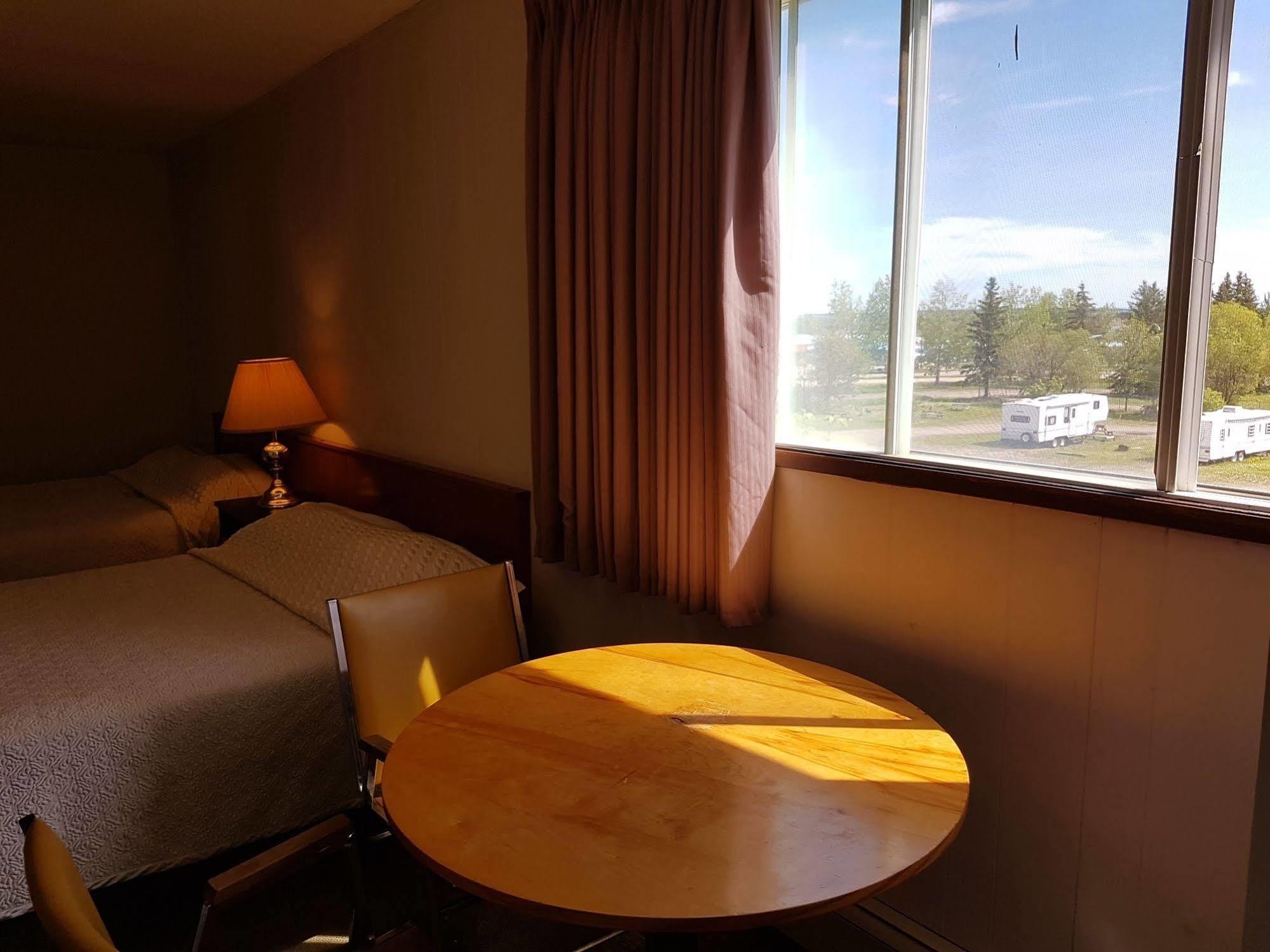 Elk Point Motel & Rv Park מראה חיצוני תמונה